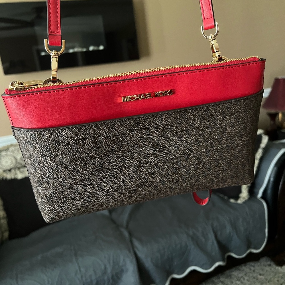 Michael Kors Maisie 3 in 1 Tote Set Bright Red - Picture 6 of 9